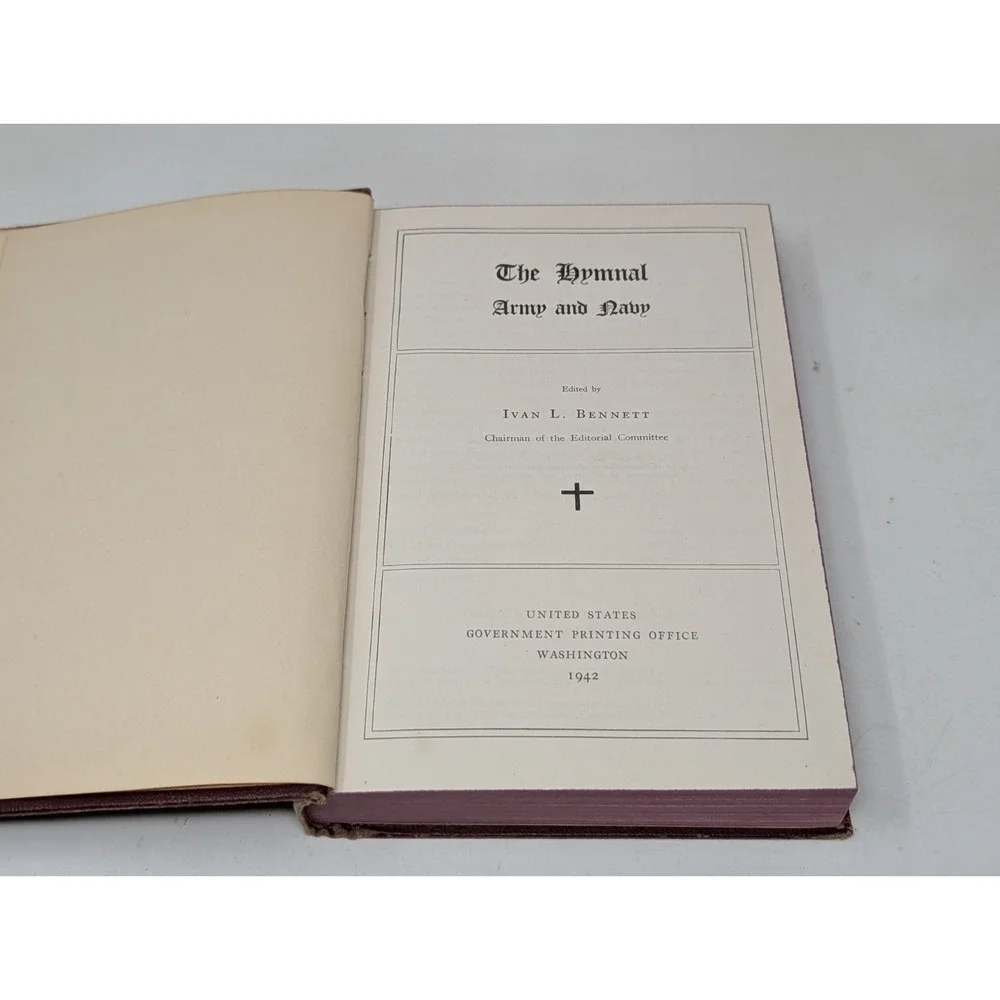 The Hymnal Army and Navy 1942 World‎ War 2 WWII Ivan Bennett Military VTG Book